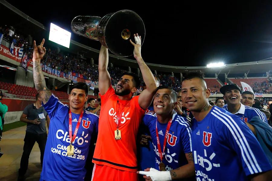 2015 fue el último título azul en Copa Chile. | Foto: Photosport