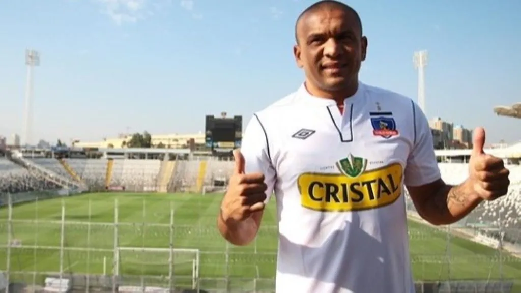 Otro portero que no estuvo a la talla del club (Colo Colo oficial)