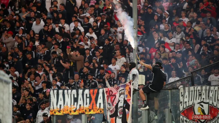 Los hinchas celebran nueva medida en partido ante Copiapó.