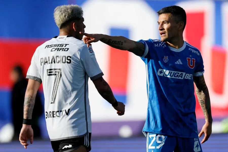 Albos y azules se pelean el título. | Foto: Photosport