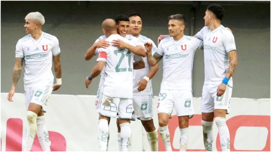 Universidad de Chile goleó 4-1 a Ñublense en Chillán.