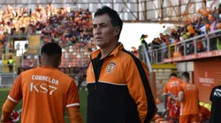 César Bravo emociona a los hinchas de Cobreloa. (Foto: Pedro Tapia/Photosport)