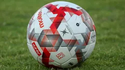 Expectación existe entre los hinchas por el regreso del fútbol chileno.