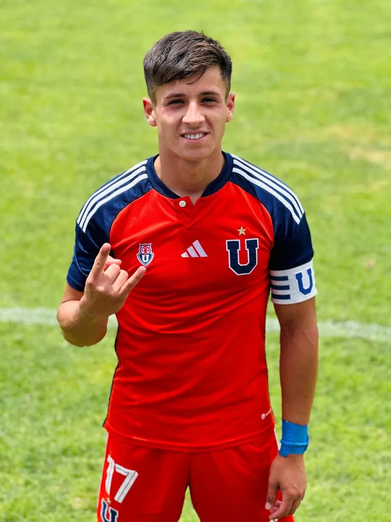 Jaque luciendo la jineta de capitán en la U (Archivo)