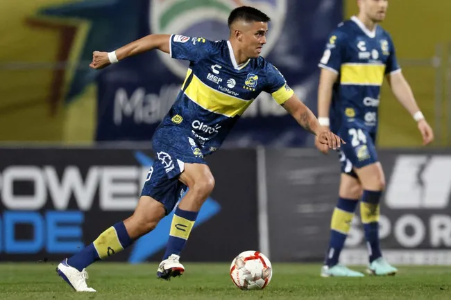 Álvaro Madrid es el capitán de Everton de Viña del Mar. (Foto: Andrés Pina/Photopsort)