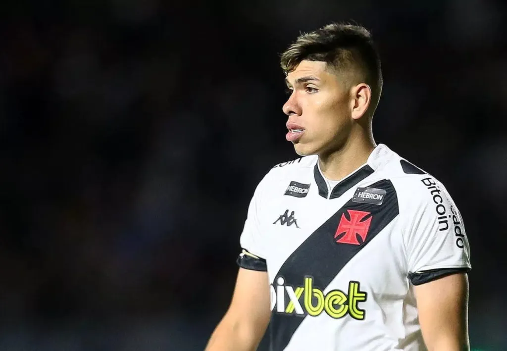 La mitad del pase de Carlos Palacios pertenece a Vasco Da Gama de Brasil.