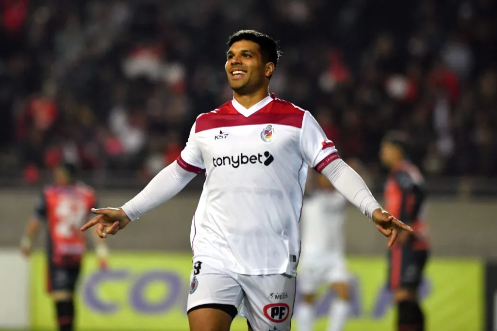 Lionel Altamirano se suma al Huachipato de Jaime García. (Foto: Photosport)