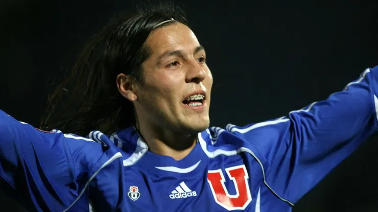 Hugo Droguett se la juega por la estadía de este jugador en Universidad de Chile.