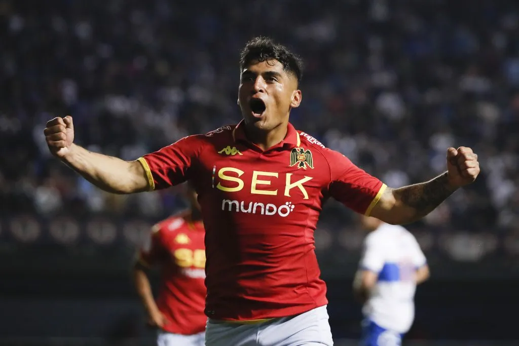 Ariel Uribe fue adquirido por Unión Española. Interesa en Universidad de Chile.