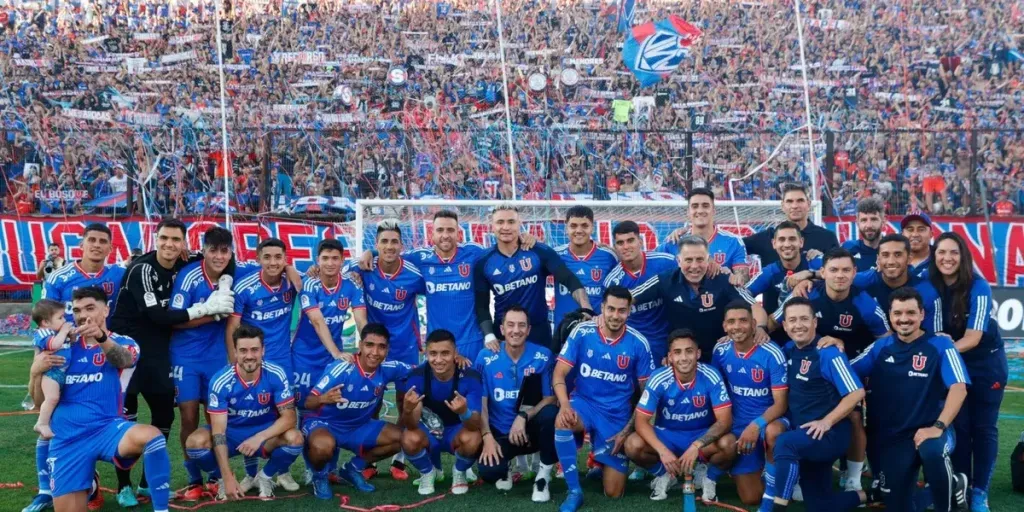 La foto del adiós de Pellegrino (Archivo)