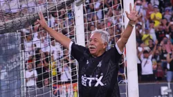 El ídolo albo entregó postura por Brayan Cortés.