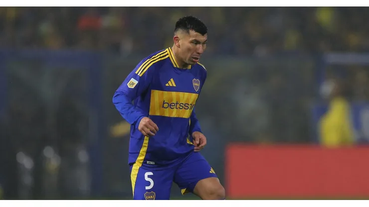Medel sigue recibiendo críticas desde el otro lado de la Cordillera.
