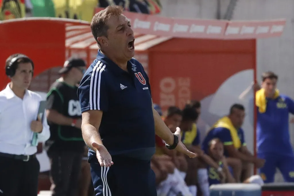 Kudelka dirigió a la U en dos temporadas (2018 y 2019) | FOTO: Martin Thomas/Photosport