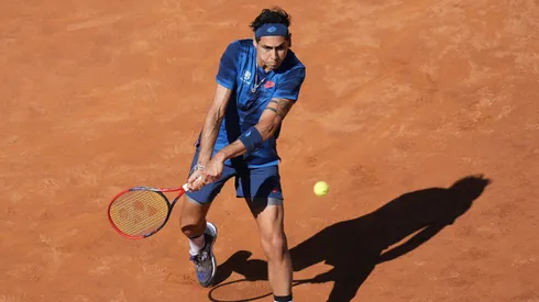 Tenis, Alejandro Tabilo vs Alexander Zverev Abierto de Roma 2024. El tenista chileno Alejandro Tabilo regresa la bola a Alexander Zverev de Alemania durante el partido en el foro italico. Roma, Italia. 17/05/2024 Photosport Tennis, Alejandro Tabilo vs Alexander Zverev 2024 Rome Open tournament. Chile’s tennis player Alejandro Tabilo return the ball to Alexander Zverev of Germany during the match of the Rome Open Tennis tournament in Rome, Italy. 17/05/2024 Photosport