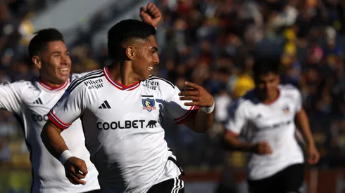 Jordhy Thompson regresó a Chile y se reencuentra con sus ex compañeros de Colo Colo.