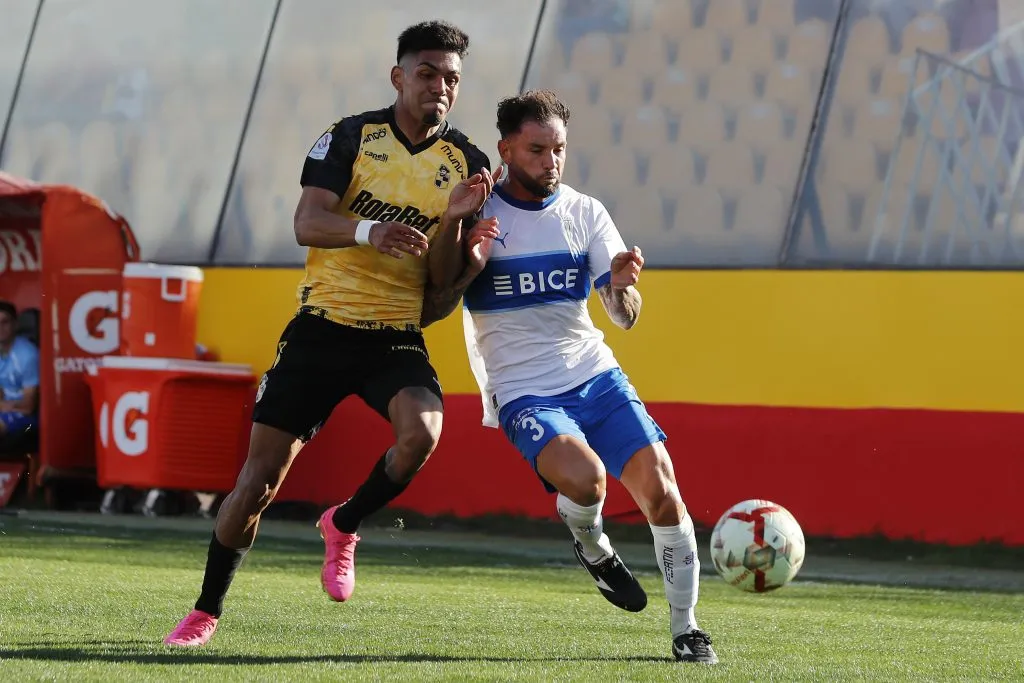 Escobar enfrentando a la UC en el Campeonato Nacional 2024 | FOTO: Felipe Zanca/Photosport