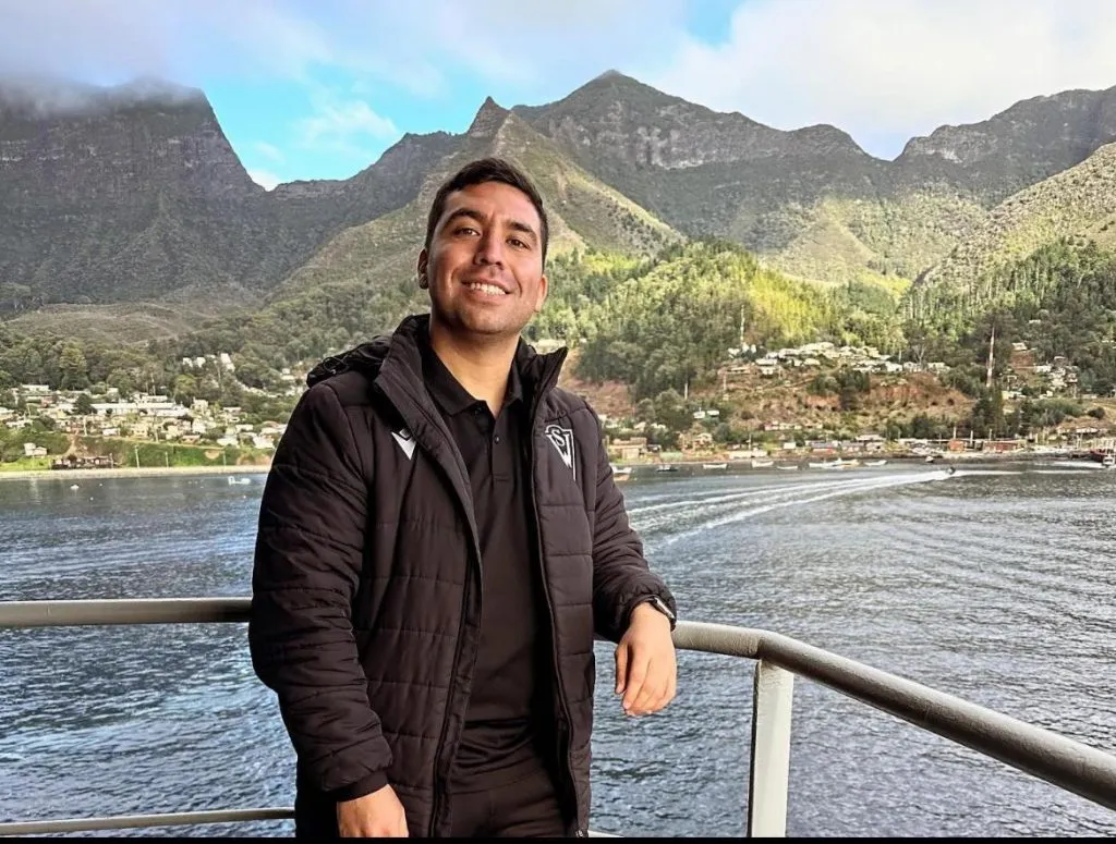 Diego Cisternas, el nuevo coordinador de la U (Redes)