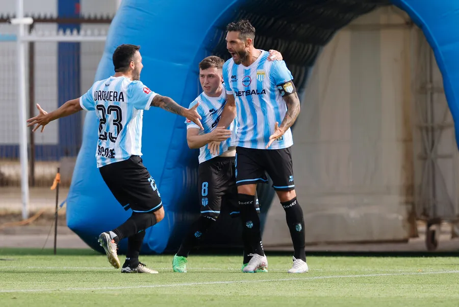 Larrivey sueña con volver a la U | Foto: Photosport