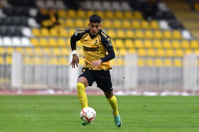 Escobar llega a la Universidad Católica | Foto: Photosport