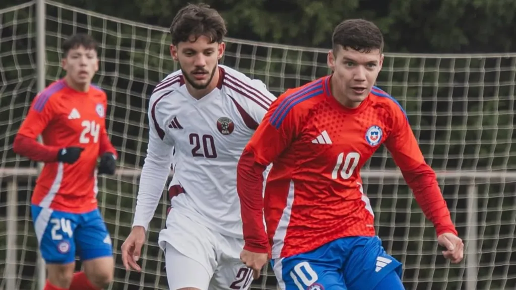 Agustín Arce convirtió un golazo para La Roja sub-20. Juega en Universidad de Chile.