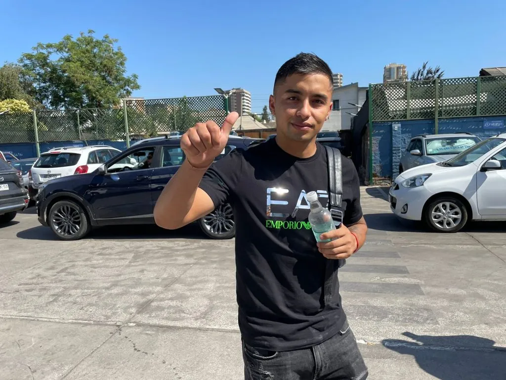 Nicolás Guerra llega hasta la Clínica MEDS para realizarse los chequeos de rigor (BOLAVIP)