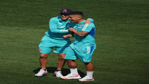 Nicolás Guerra despide a Marcelo Morales.