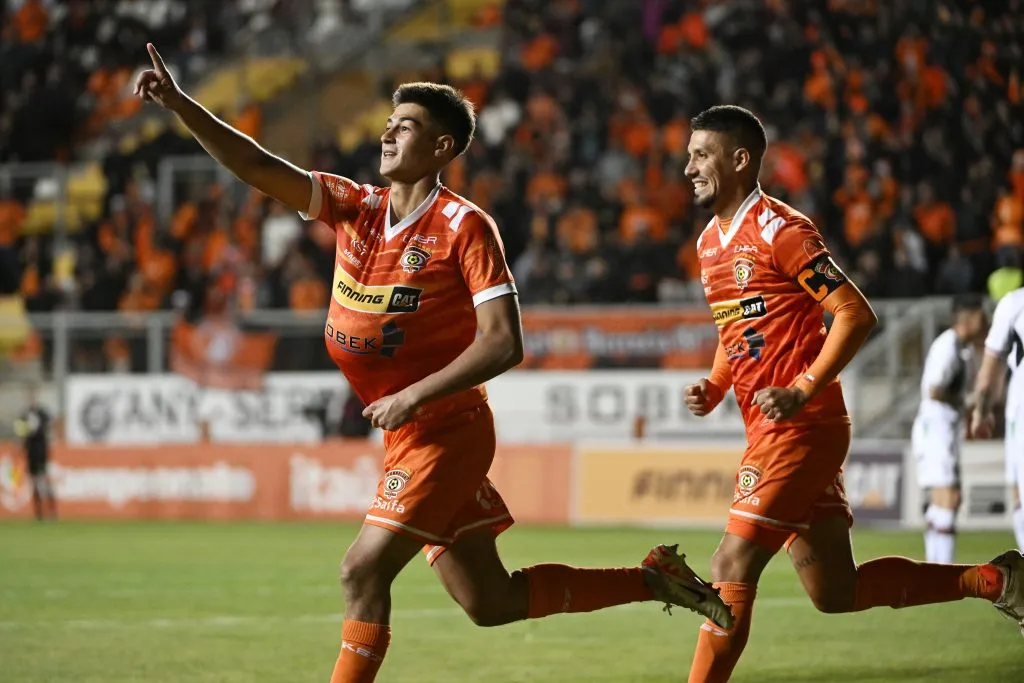 Bastián Tapia estuvo en las últimas dos temporadas en Cobreloa. (Foto: Photosport)