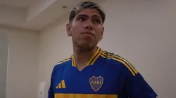 Carlos Palacios recibe la bendición de exfutbolista argentino