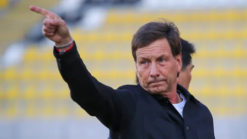 Fernando Díaz podría nuevamente ser DT de Ñublense (Foto: Photosport)