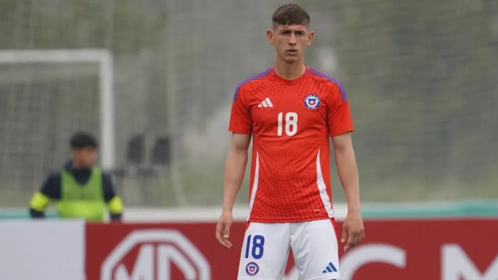 Joaquín Silva llamó la atención de Walter Montillo. El volante de la Selección Chilena sub-20 juega en Santiago Wanderers.