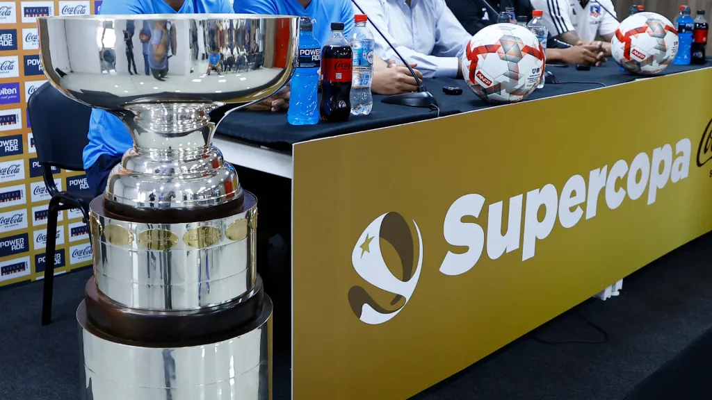La Supercopa entre Colo Colo y Universidad de Chile aún no tiene sede.