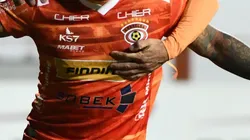 Cobreloa estrena nueva camiseta (Foto: Pedro Tapia/Photosport)