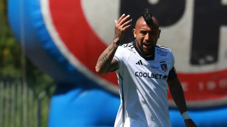 Plantel de Colo Colo estaría en una suerte de "huelga" por polémica decisión de la dirigencia