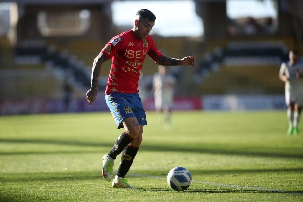 Piñeiro tuvo una gran temporada en Unión Española y luego partió a Vélez Sarsfield | FOTO: Hernan Contreras/Photosport