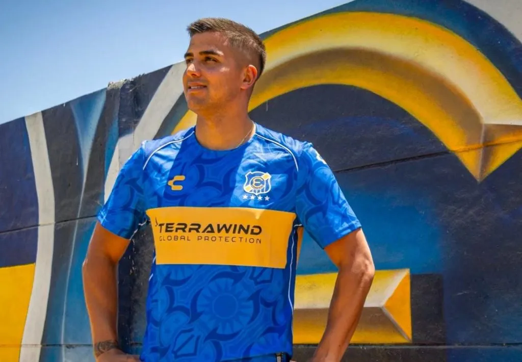 Álvaro Madrid está siendo seguido por los grandes del fútbol chileno.