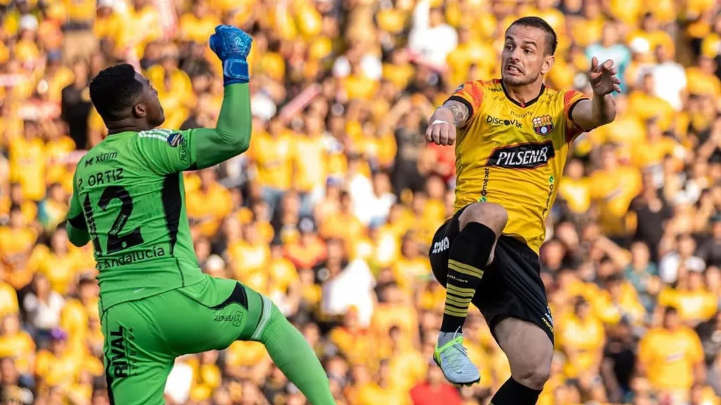 Octavio Rivero está en la mira de Universidad de Chile. Ante ello, Barcelona le puso precio.