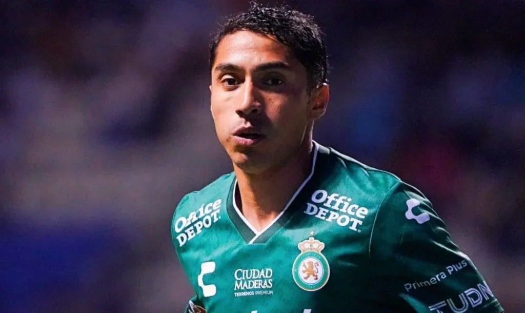 Eduardo Berizzo confirma que Luciano Cabral no continuará en León