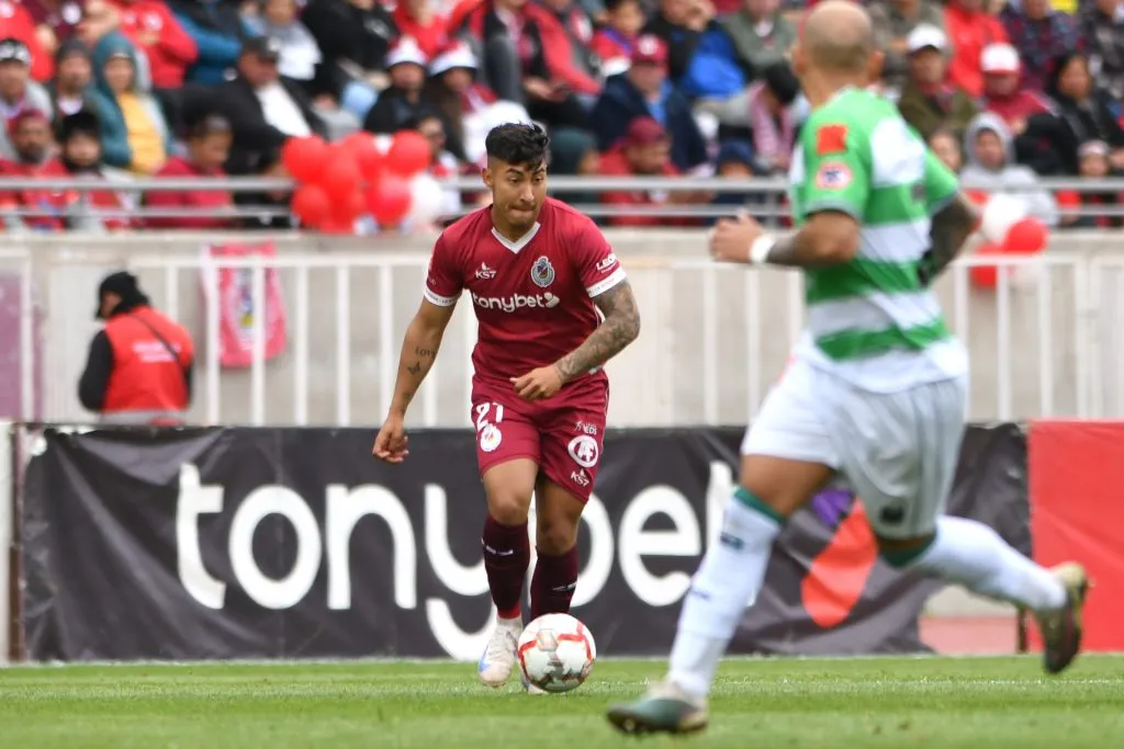 Ethan Espinoza volvería a partir a préstamo por quinta temporada consecutiva. (Foto: Alejandro Pizarro Ubilla/Photosport)