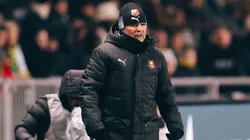 El ex entrenador de 'La Roja' y la U recibe una gran noticia en el mercado