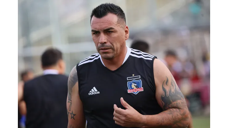 Esteban Paredes pidió frenar el conflicto que tensiona a Colo Colo.