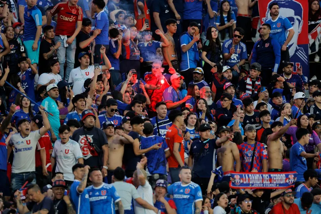 El hincha azul acompañó a su equipo el 2024. | Foto: Photosport