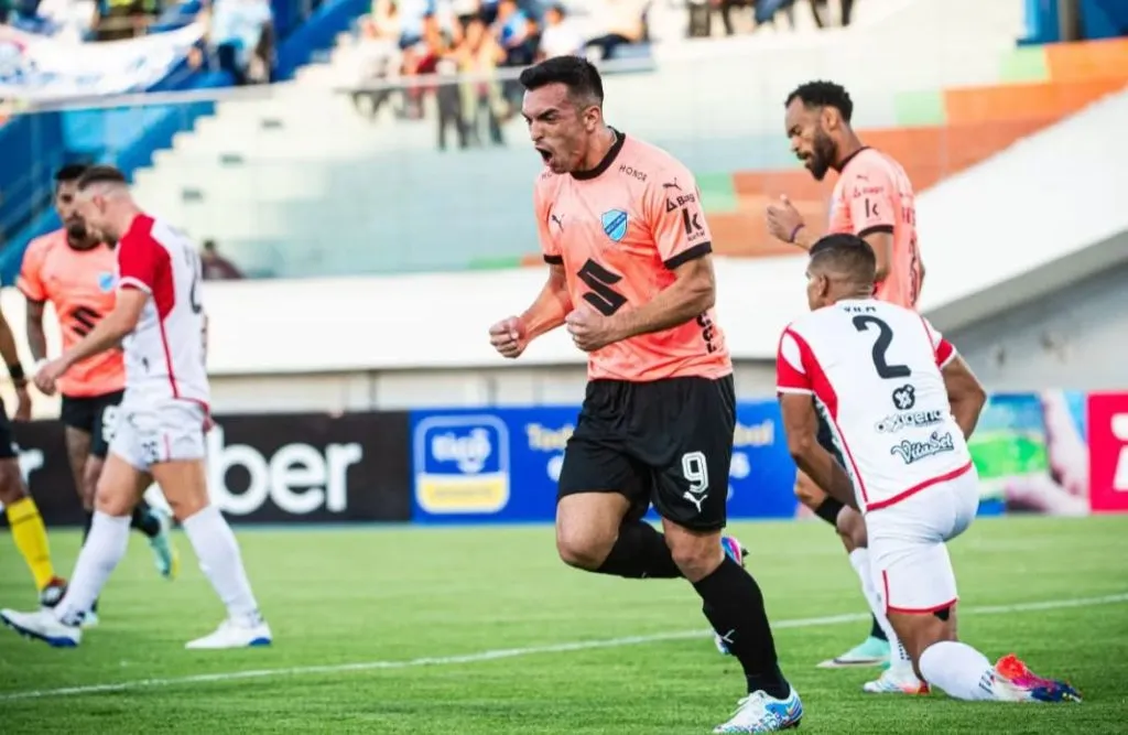 Oviedo tuvo un gran semestre en Bolívar | Foto: Instagram