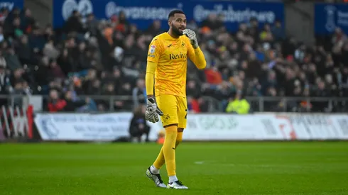 Lawrence Vigouroux, arquero chileno de Swansea que tendrá actividad el 1 de enero de 2025, durante el partido del Boxing Day.