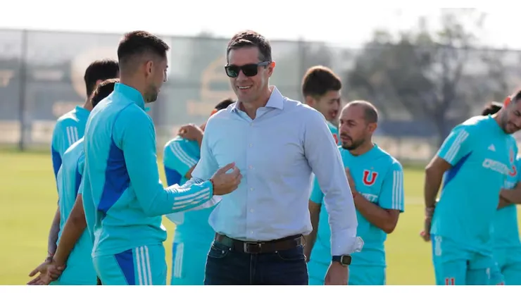 Preocupación es lo que existe entre los hinchas de la U por el mercado de fichaje azul.