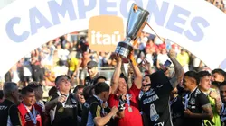 Colo Colo se quedó con varios de los los premios otorgados por el Diario El País. (Foto: Javier Salvo/Photosport)