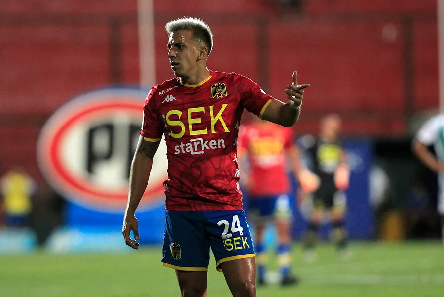 Arace dentro de su paso por Unión Española | Foto: Photosport