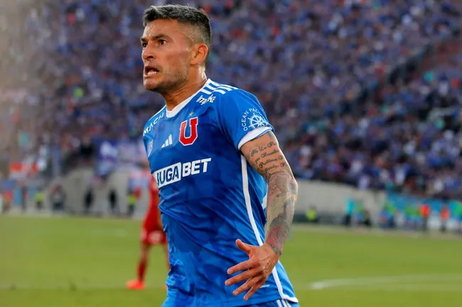 Jara habló de la situación de Aránguiz | Foto: Photosport