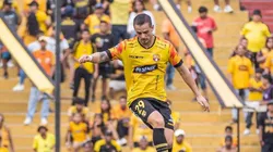 Octavio Rivero se aleja de Universidad de Chile. Solucionó su conflicto con Barcelona.