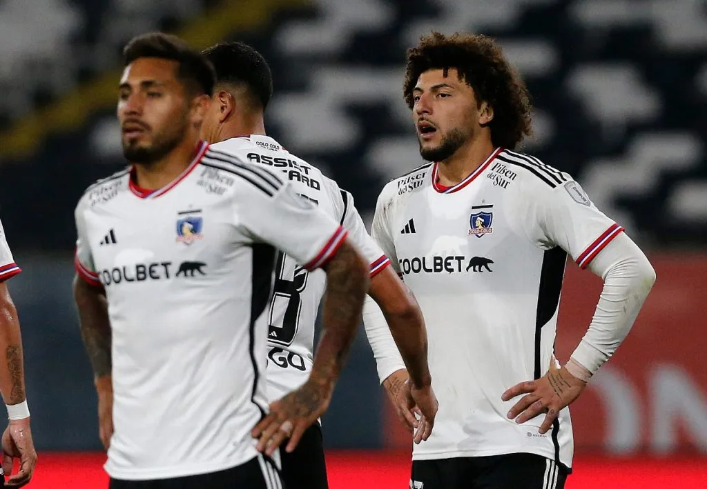 Marcos Bolados y Maximiliano Falcón no han llegado a la pretemporada de Colo Colo. (Foto: Photosport)