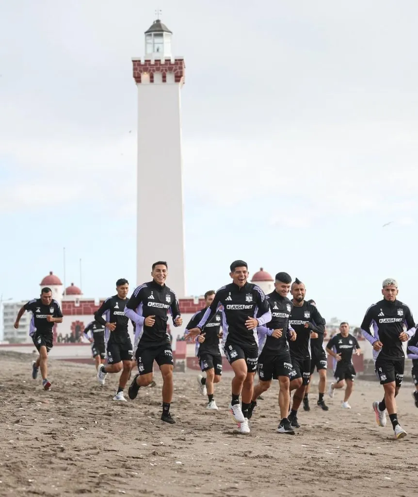 Colo Colo trotando cerca del Faro de La Serena (Instagram)